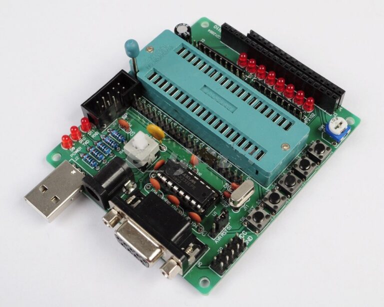 Placa de desenvolvimento C51/AVR MCU